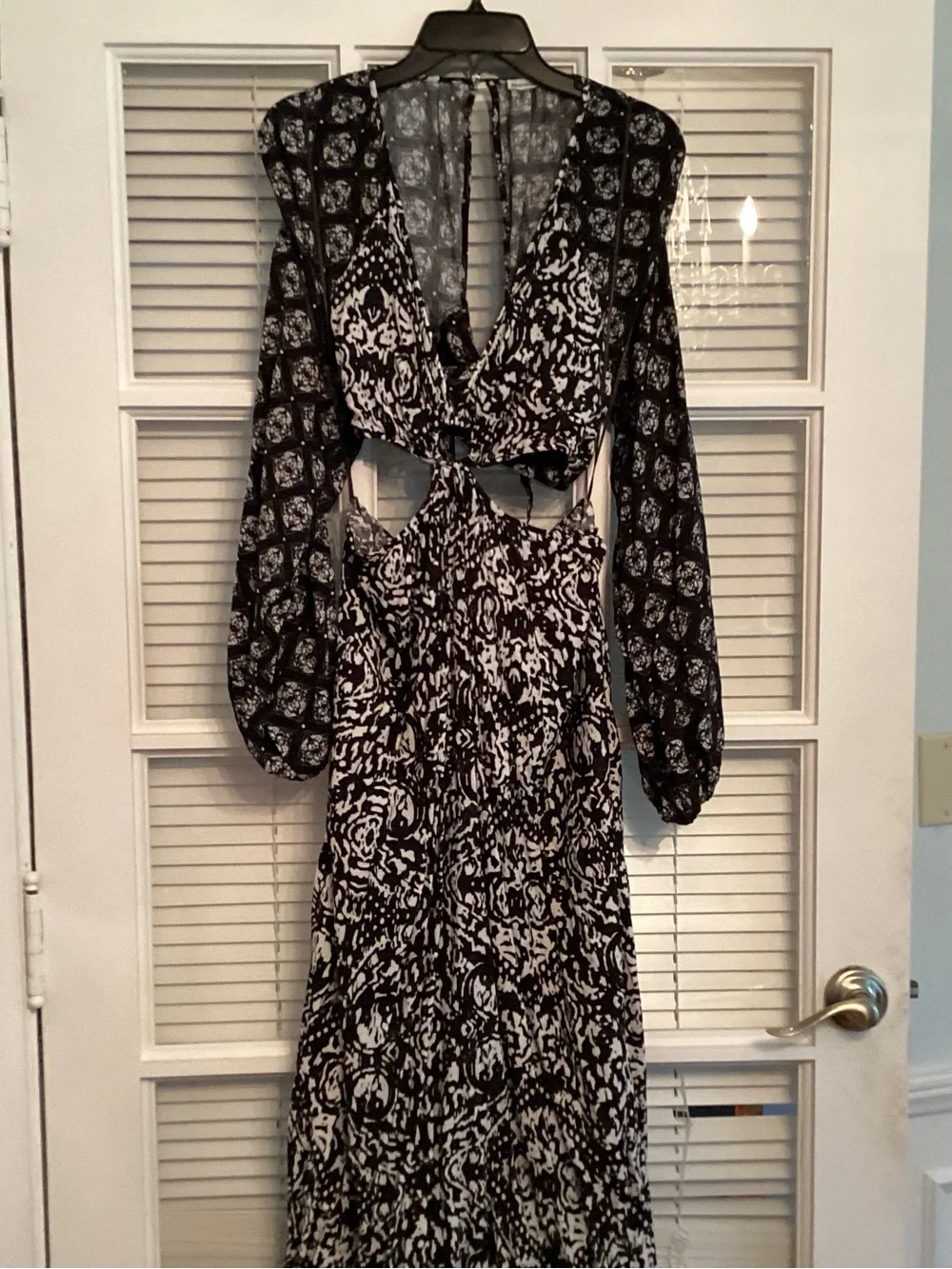 Abercrombie & Fitch Black and White Cutout Maxi Dress